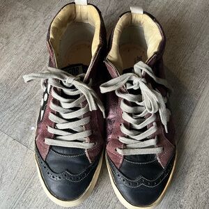 Golden goose mid star ❌SOLD❌
Bordeau trainer in Ametista Lame